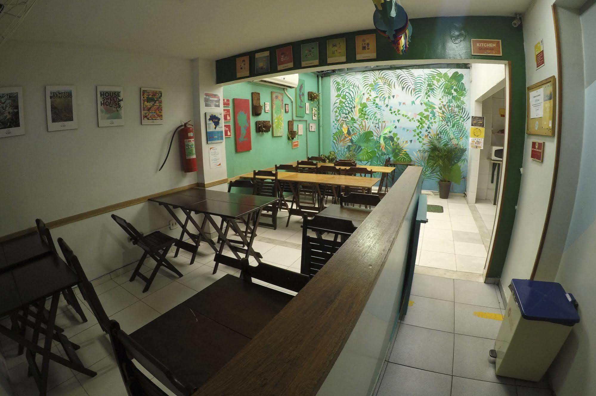 El Misti Rio Copacabana Hostel *