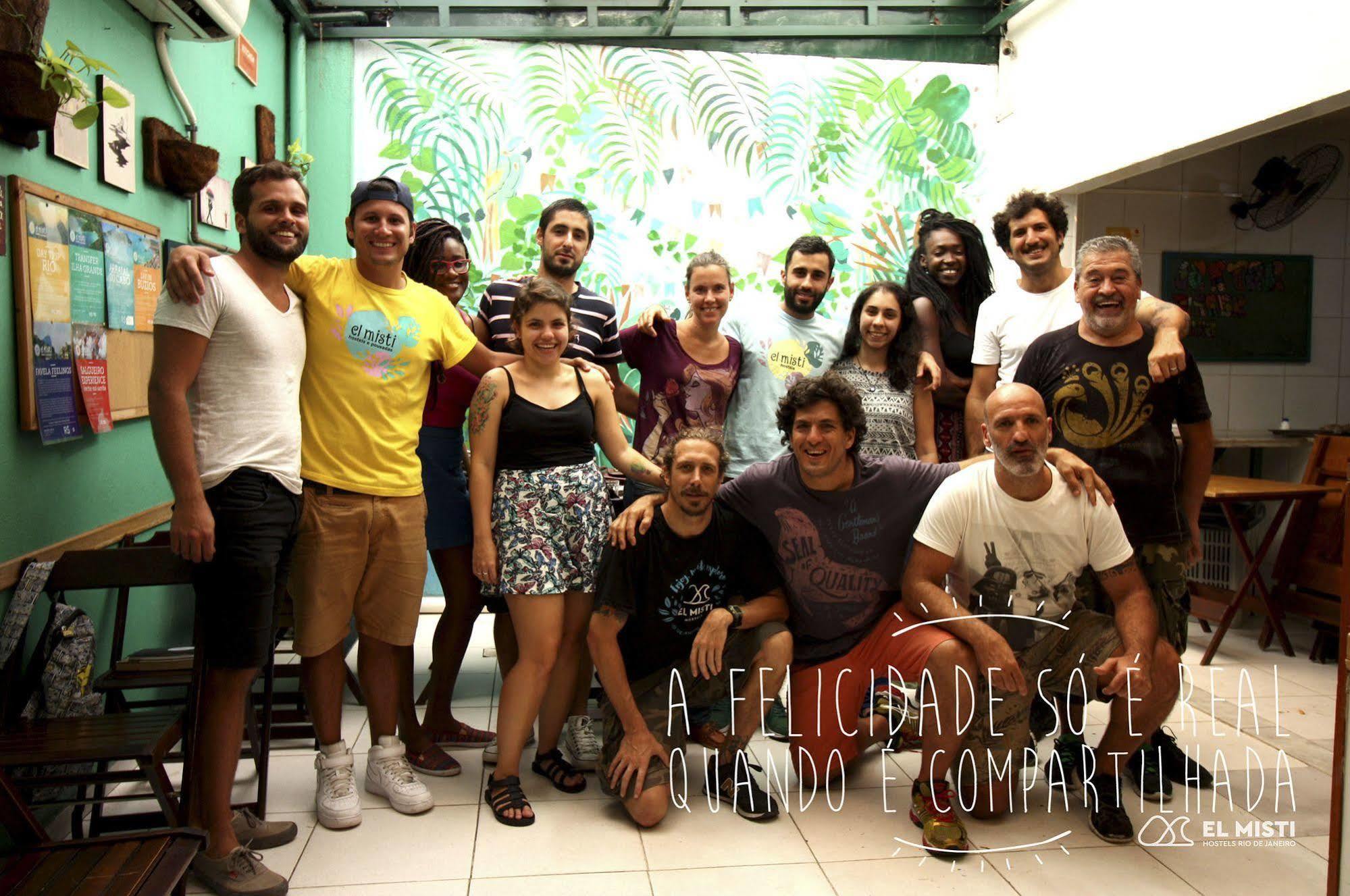 El Misti Rio Copacabana Hostel